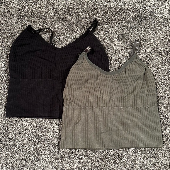 2 Sports Top - Picture 1 of 2